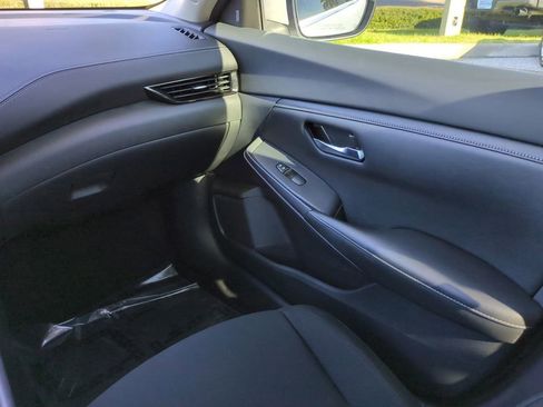 Certified 2022 Nissan Sentra SV image 16