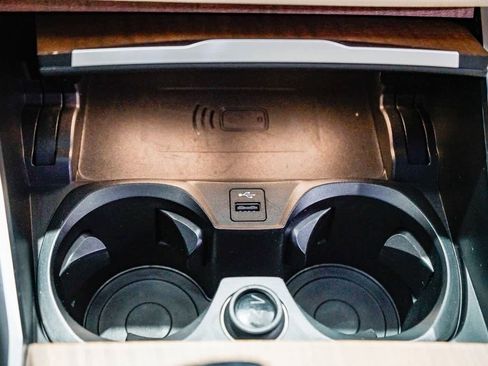 Used 2020 BMW 330i Sedan w/ Convenience Package image 22