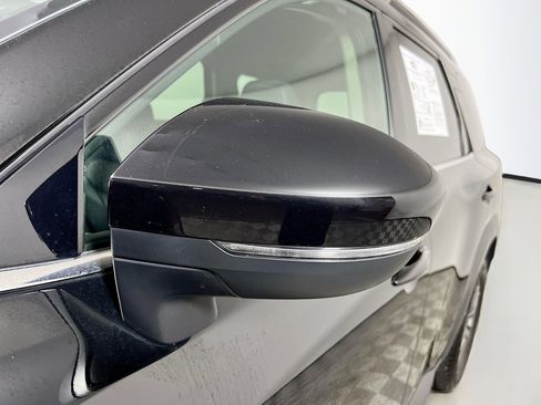 Used 2024 Nissan Pathfinder SV FWD image 13