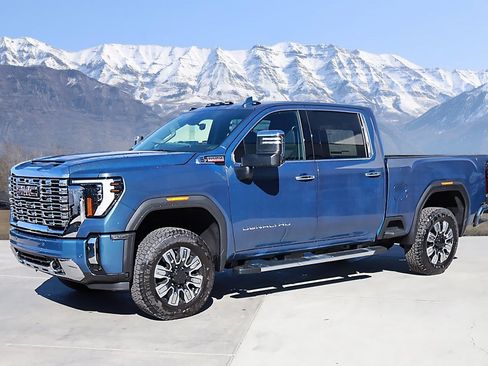 New 2026 GMC Sierra 2500 Denali w/ Technology Package image 2