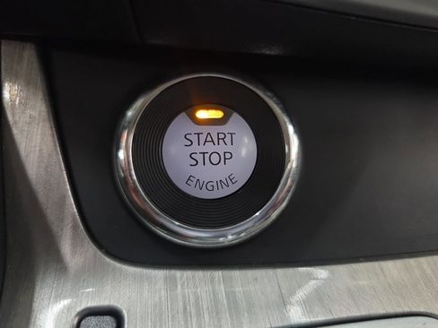 Used 2015 Nissan Murano S w/ Navigation Package AWD/4WD image 20