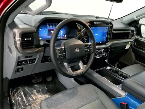 New 2025 Ford F150 XLT w/ Equipment Group 302A MID image 8