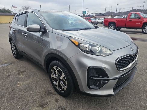 Used 2020 Kia Sportage LX image 3