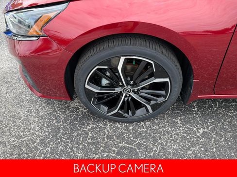 Certified 2023 Nissan Altima 2.5 SR w/ SR Premium Package image 9