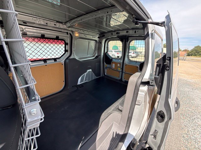 Used 2022 Ford Transit Connect XLT FWD image 16