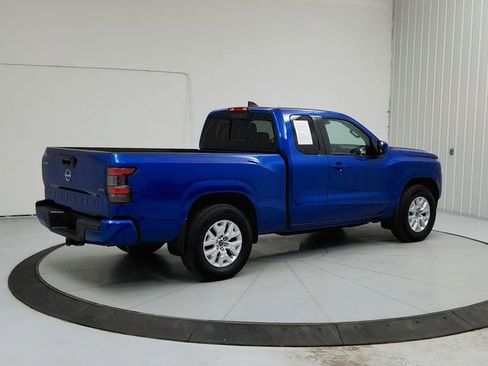 Used 2024 Nissan Frontier SV w/ SV Convenience Package image 7