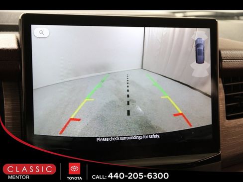 Used 2024 Ford Expedition Max Limited image 11