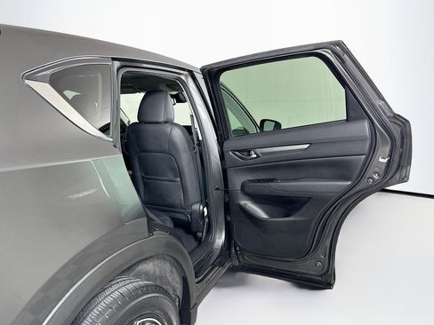 Used 2018 MAZDA CX-5 Touring w/ Preferred Equipment Package image 31