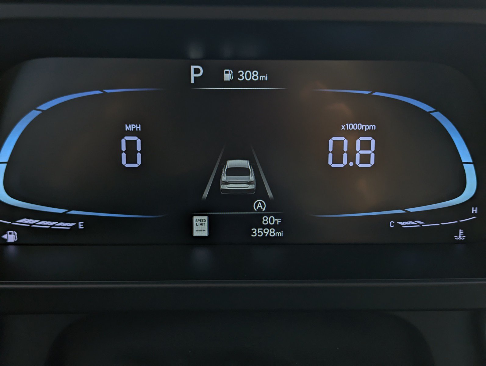 Certified 2026 Hyundai Elantra SE w/ Cargo Package FWD image 14