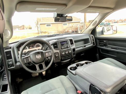 Used 2016 RAM 2500 Tradesman w/ Chrome Appearance Group image 35