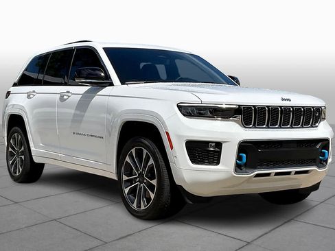 New 2023 Jeep Grand Cherokee Overland w/ Advanced Protech Group III image 2