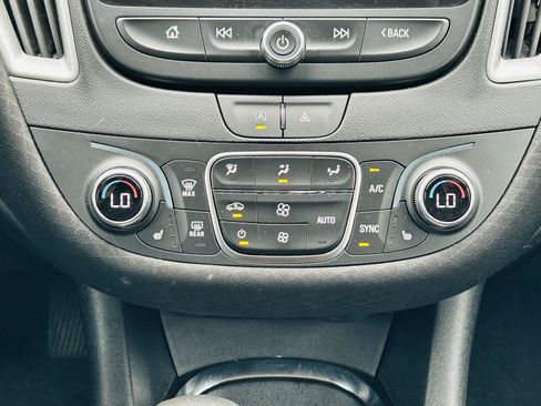 Used 2024 Chevrolet Malibu LT FWD image 19