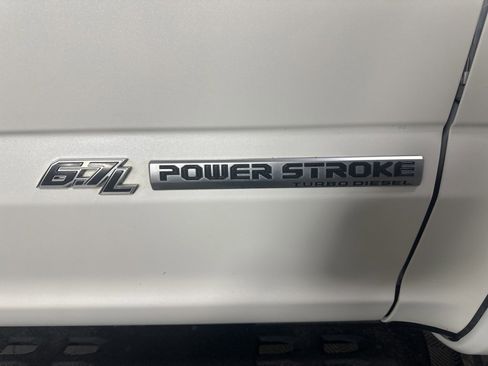 Used 2022 Ford F250 Lariat w/ Tremor Off-Road Package image 10