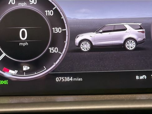 Used 2020 Land Rover Discovery Landmark AWD/4WD image 14
