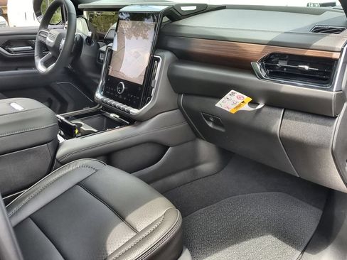 New 2026 GMC Yukon Denali w/ Sun & Power Step Package RWD image 30