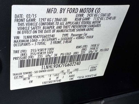 Used 2015 Lincoln MKS FWD image 17