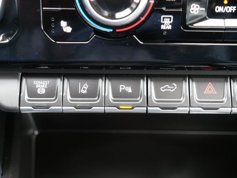 Used 2024 GMC Sierra 2500 Denali w/ Denali Reserve Package image 32