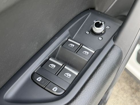 Used 2023 Audi Q5 2.0T Premium AWD/4WD image 14