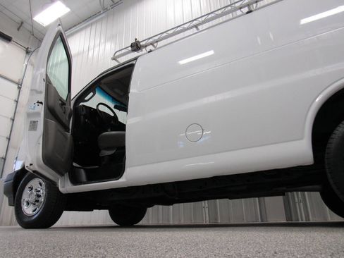Used 2020 Chevrolet Express 2500 w/ Driver Convenience Package image 22