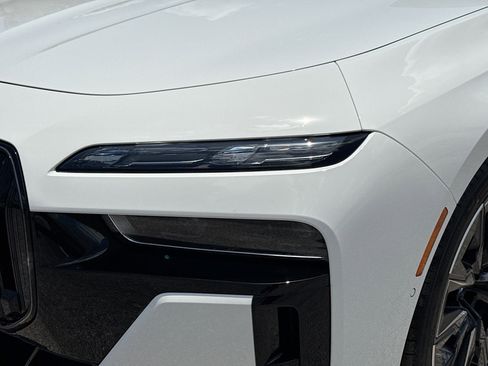 New 2026 BMW 760i xDrive AWD/4WD image 9