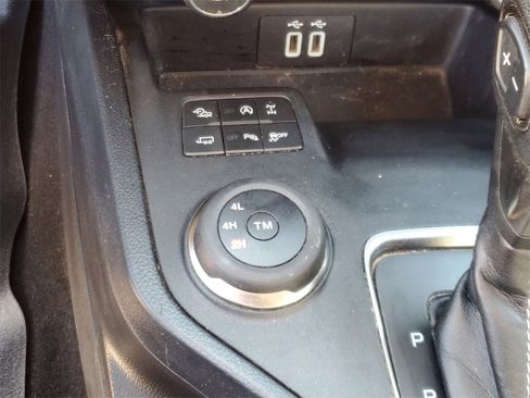 Used 2020 Ford Ranger Lariat w/ Equipment Group 501A Mid image 28