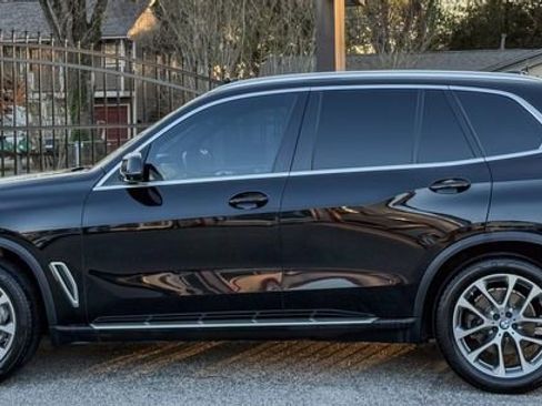 Used 2019 BMW X5 xDrive40i w/ Convenience Package image 3