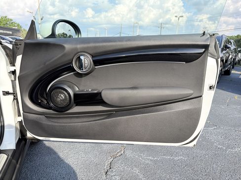 Used 2024 MINI Cooper SE FWD image 15