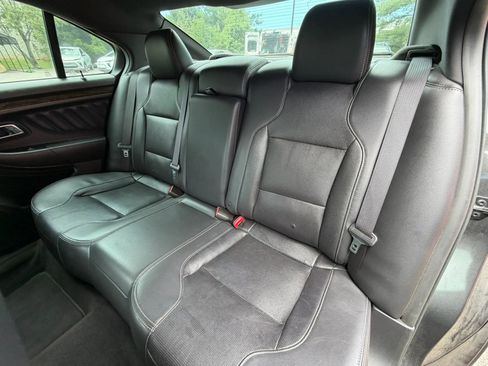 Used 2017 Ford Taurus Limited FWD image 14