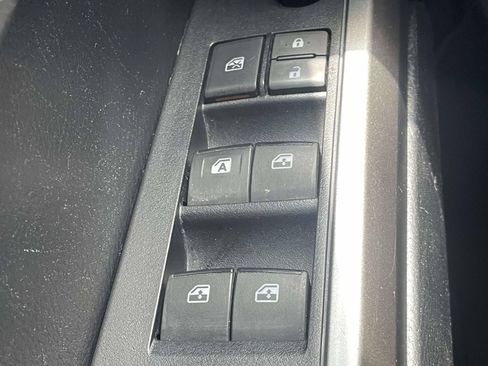 Used 2021 Toyota Tacoma SR5 AWD/4WD image 21