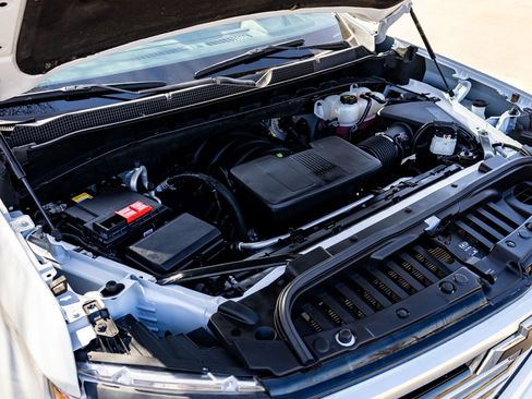 Used 2024 Chevrolet Silverado 1500 High Country w/ Technology Package image 40