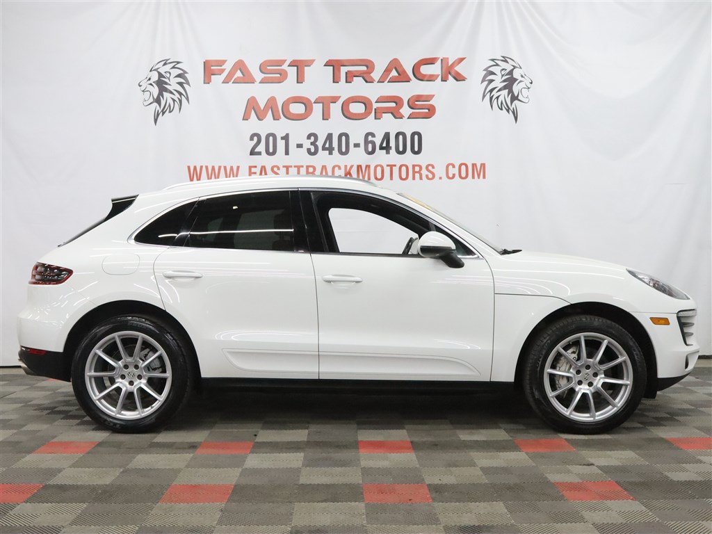 Used 2017 Porsche Macan S AWD/4WD image 4