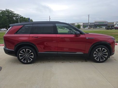 New 2026 Cadillac Vistiq Sport w/ LPO, Floor Liner Package image 6