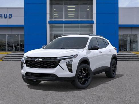 New 2026 Chevrolet Trax LT FWD image 6