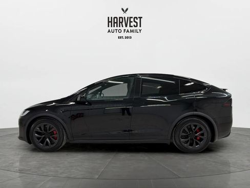 Used 2023 Tesla Model X Plaid image 2