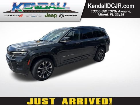 Used 2023 Jeep Grand Cherokee L Overland RWD image 1