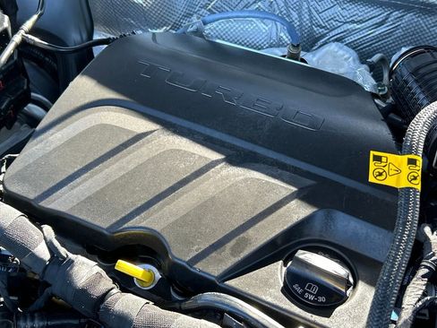 Used 2024 Chevrolet Trax RS w/ Driver Confidence Package image 22