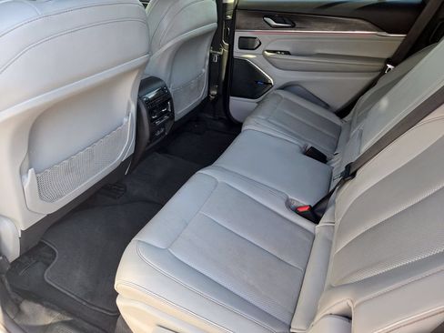Used 2021 Jeep Grand Cherokee L Overland AWD/4WD image 29