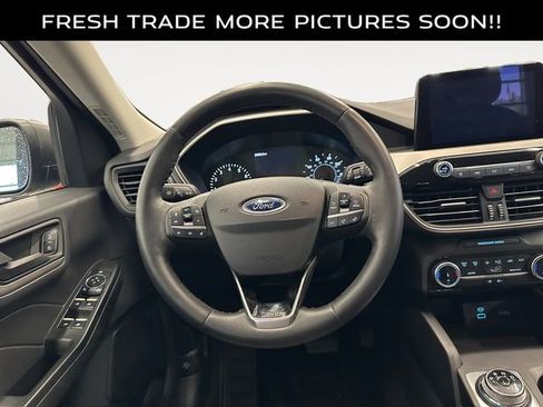 Used 2022 Ford Escape SE w/ Convenience Package FWD image 12