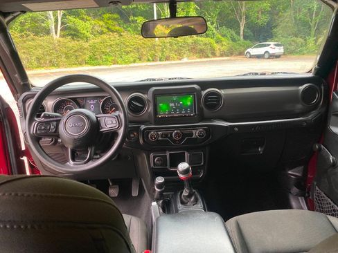 Used 2021 Jeep Wrangler Unlimited Sport AWD/4WD image 29