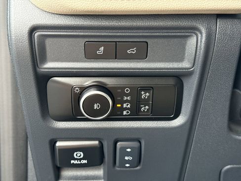 Certified 2024 Ford Expedition Max Limited RWD image 30