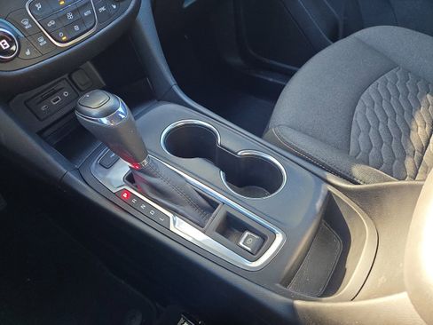 Used 2020 Chevrolet Equinox LT image 27