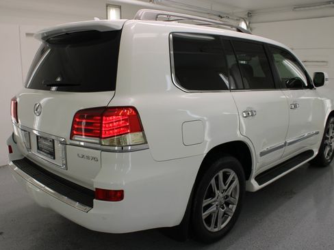 Used 2014 Lexus LX 570 4WD image 10
