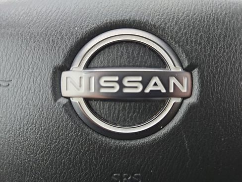Used 2021 Nissan Armada SL w/ Captain's Chairs Package AWD/4WD image 6