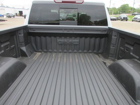 New 2026 GMC Sierra 1500 SLT AWD/4WD image 7