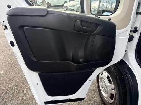 Used 2020 RAM ProMaster 2500 w/ Interior Convenience Group image 18