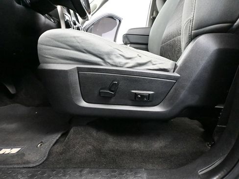 Used 2017 RAM 1500 Big Horn AWD/4WD image 24