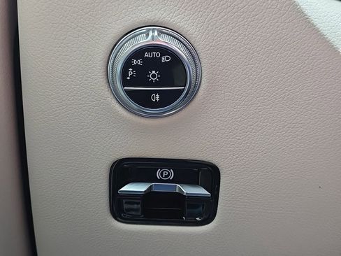 Used 2023 Mercedes-Benz GLC 300 4MATIC image 23