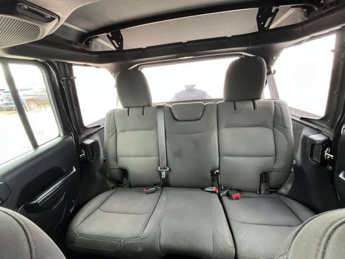 Used 2023 Jeep Wrangler Unlimited Sport AWD/4WD image 35