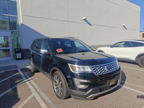 Certified 2017 Ford Explorer Platinum AWD/4WD image 2