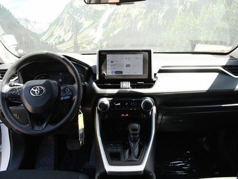 Certified 2024 Toyota RAV4 LE image 18